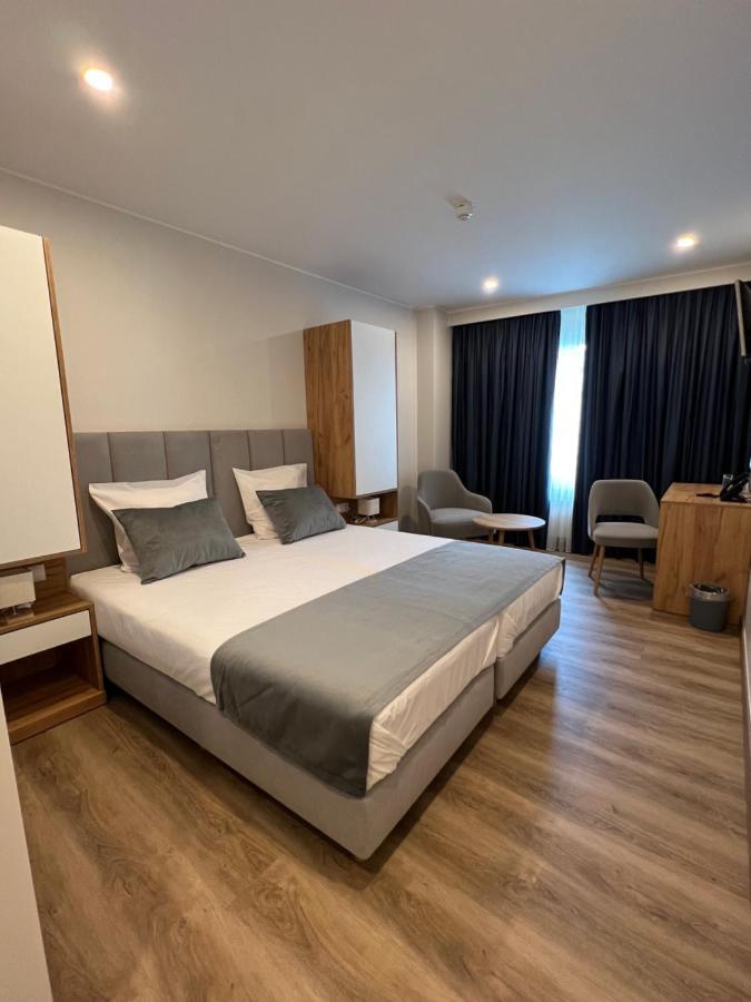 Hotel Le Postillon Echternach Exterior photo