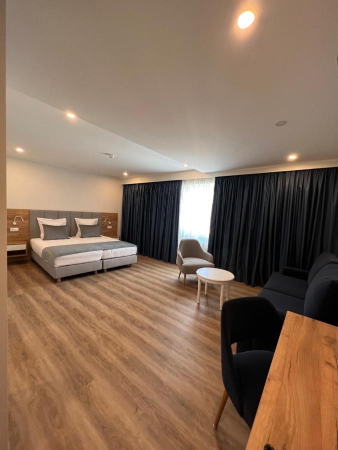 Hotel Le Postillon Echternach Exterior photo